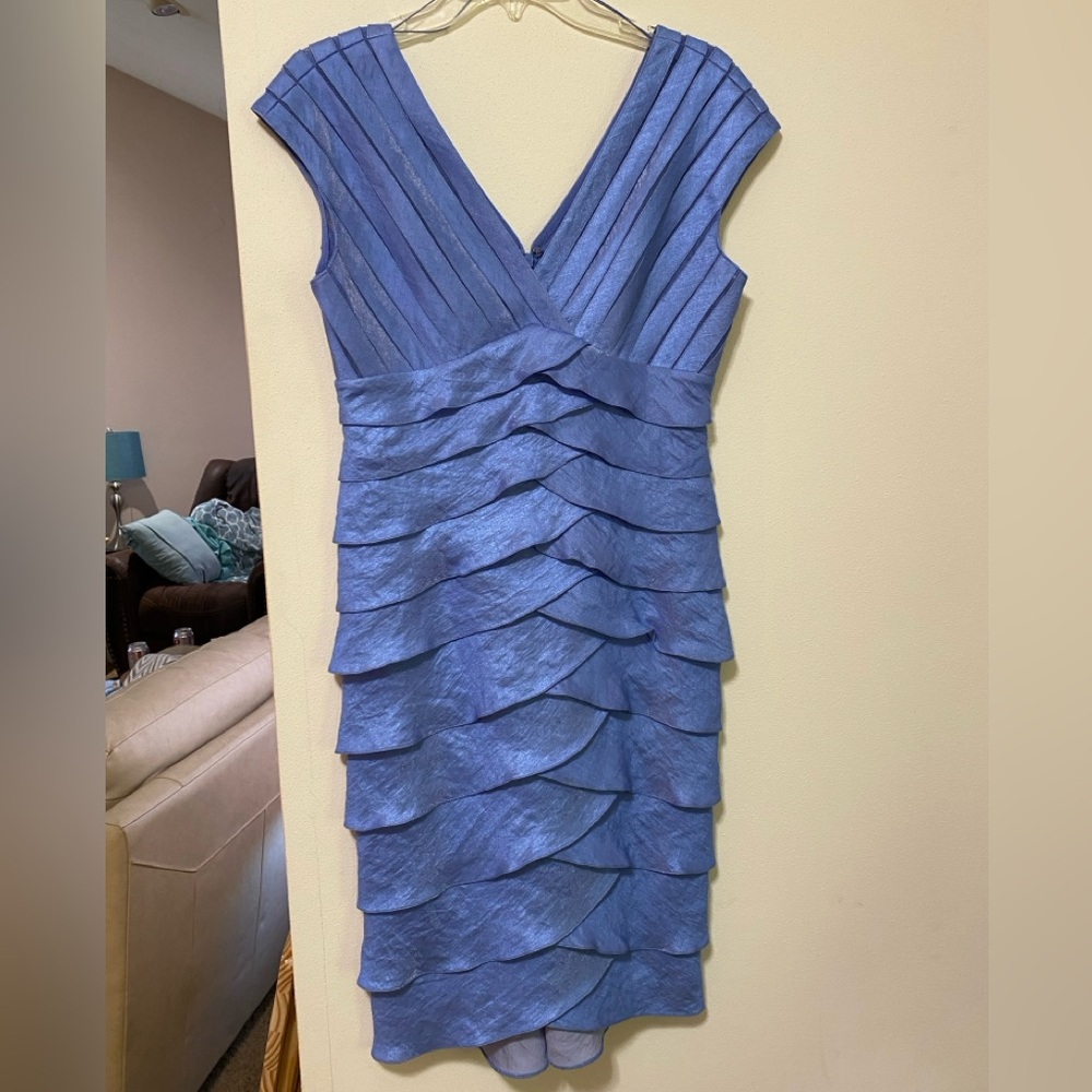 Adrianna Papell Ruffle Tiered Cocktail Evening Dress